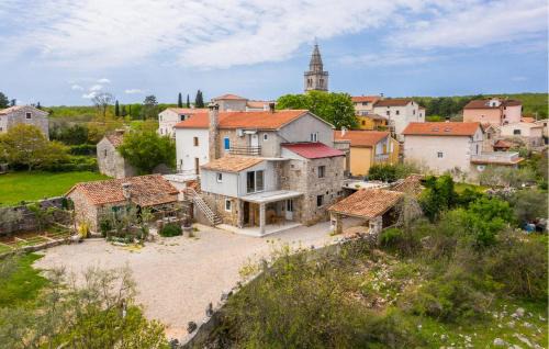 1 Bedroom Gorgeous Home In Poljica