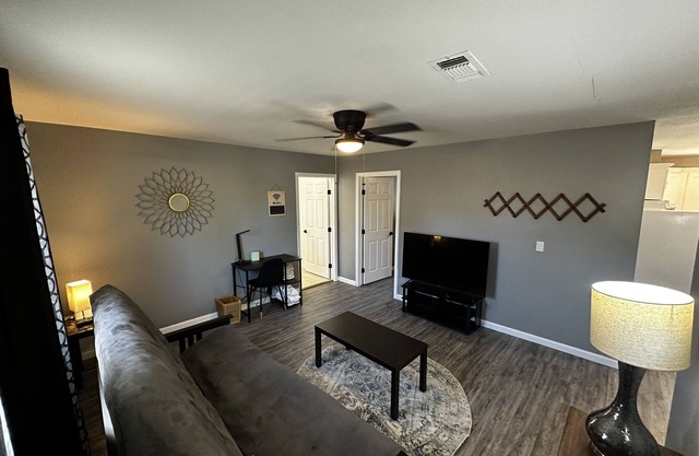 1-Bedroom in the Heart of SA