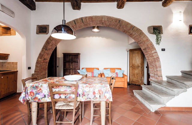 1 Bedroom Apartment in Montecastelli Pisano