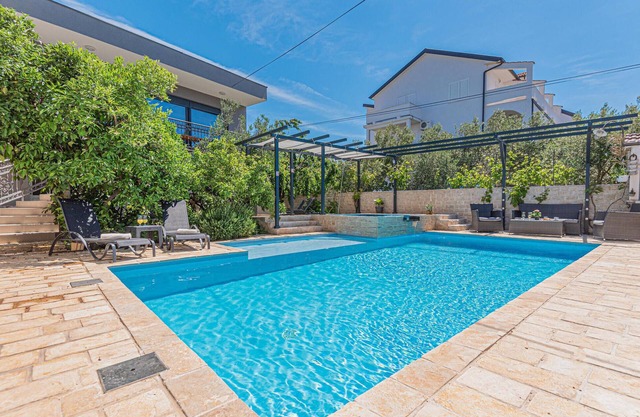 1 bedroom lovely apartment in Brodarica