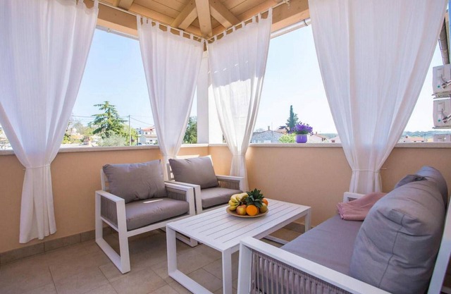 1 bedroom nice apartment in Porec