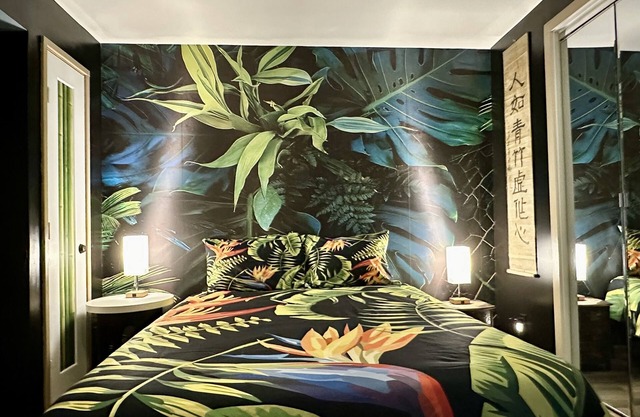 1 Bedroom with Kitchenette. Close to Downtown & Midtown ATL!