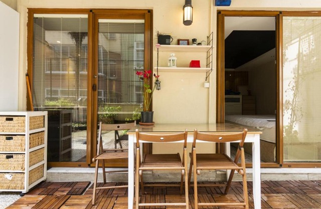 1 BR Designed House with Garden near Ramada Osmanbey Metro