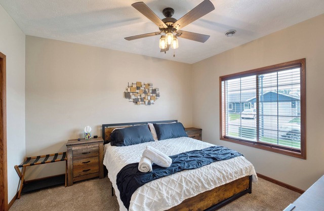 1 KING SUITE WHY STAY IN A 12X12 MOTEL ROOM ? CHECK THIS OUT! BOOK TODAY!