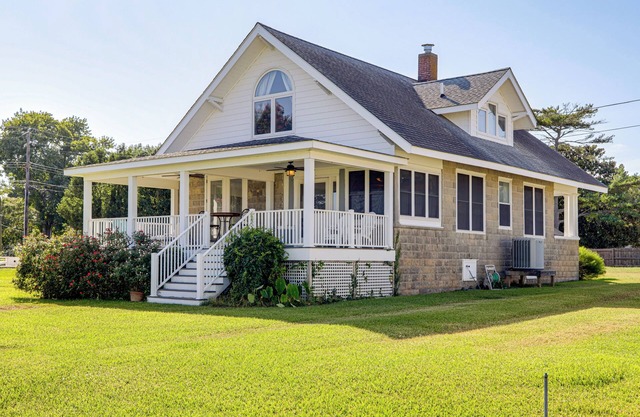 < 1 Mi to Boat Ramp: Coastal Virginia Hideaway