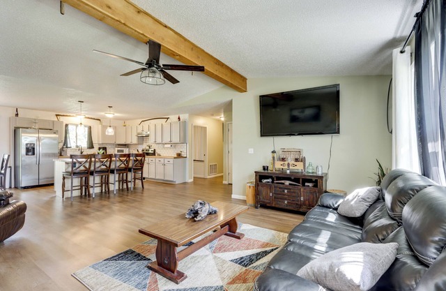 1 Mi to Shops & Cafes: Updated Cassville Home!