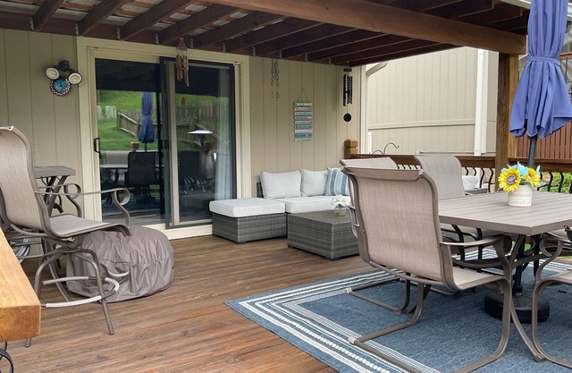 1 night or more. A Charming 3-bedroom-Spacious, Quiet, Comfortable Home