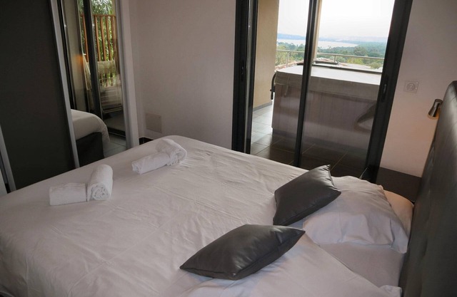 1-T3 sea view, spa, pool, gym, hammam