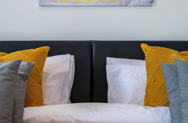 10%-30%Discount|4BrHs|London|Sleeps7|Free Parking|SuperKingBeds|En-Suite|