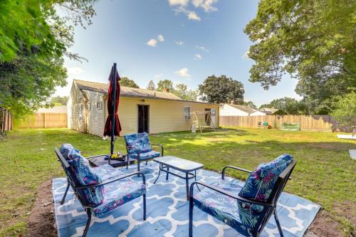 10 Mi to Hartford Family Home with Yard