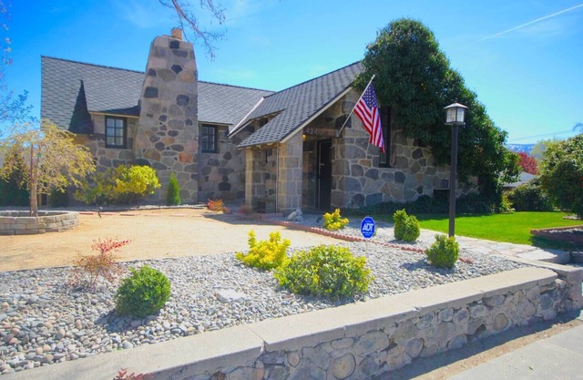 $100 Discount~Historic Stone House~Reno~UNR~Family