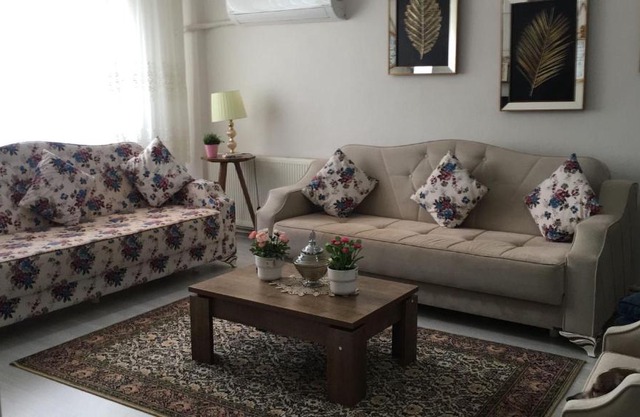 100m2 apartment, central location, free parking