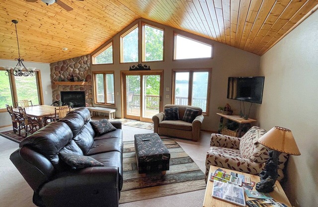 101 Upper Lake Mohawksin Shores, 3 bed, 2 bath with master