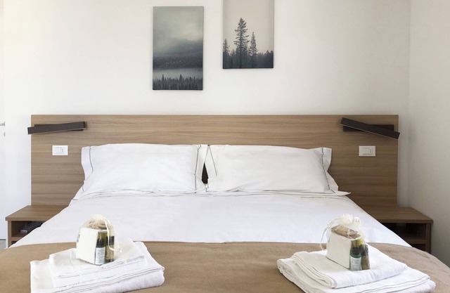 102 - 4 PAX – TERRACE