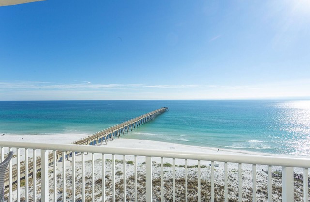 10th Floor OceanFront,Free Beach Chairs & Unbrella Service HeatedPool ArcadeGame