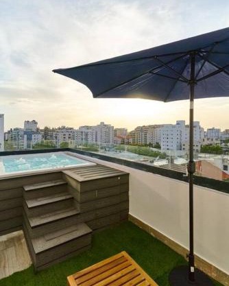 10ThFloor Penthouse With JACUZZi 6 Guest, Family Ambient