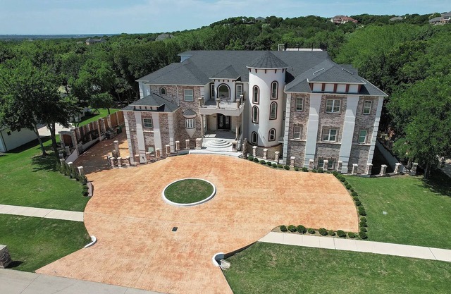 11,000 sq. ft Luxury Dallas Mansion with Scenic Views, 8 bed, 10.5 bath