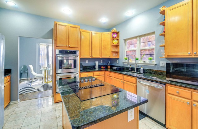 11 Mi to DC: Modern Home w/Deck & Grill!