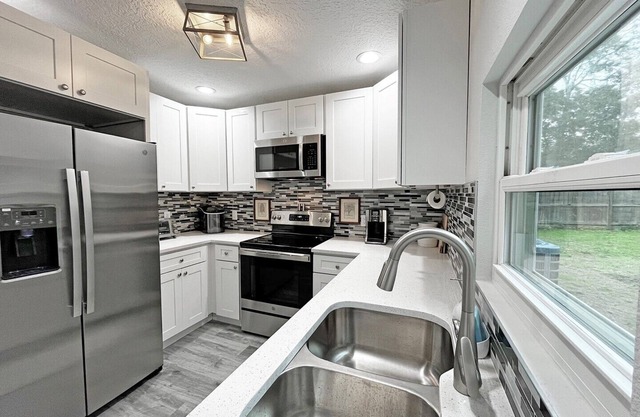 114 Bobwhite Road-Fully Renovated Pet Friendly