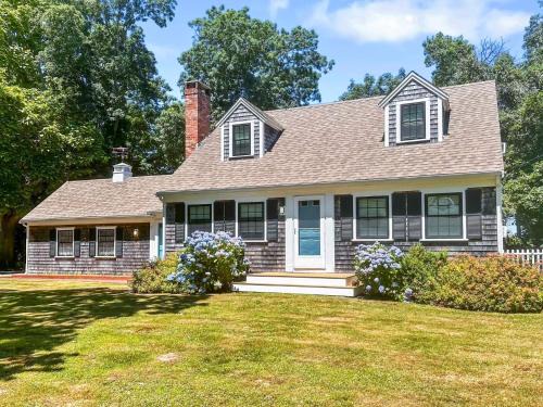 12 Roberts Way East Sandwich Cape Cod - Salty Dog