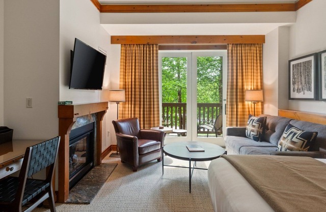 1206 Studio Inside Lodge At Spruce Peak 2nd Floor Spruce Peak & Village Views