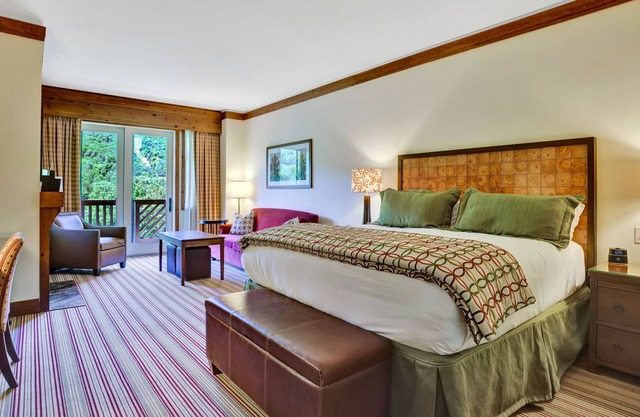 #1421 | Studio | Amazing Full Mountain Views | Fourth floor