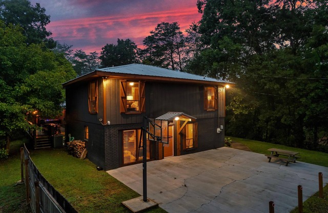 15 MIN to Dollywood or Gatlinburg! Fall Special!