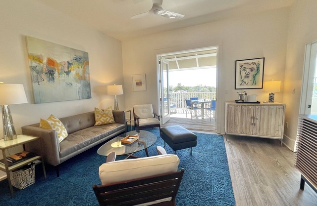 150+ 5-Star Reviews, Renovated, Luxury, Great Views, Private Beach, Resort Pool!