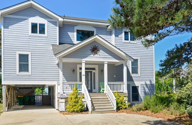 1562 - Coucher Du Soleil 5-bed 5.5-bath soundfront Corolla, NC, pet friendly, private pool, hot tub