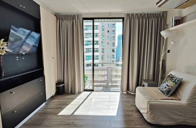 168 Rajdamri Apartment near Central World