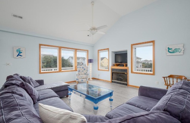 1747 - Resting Beach Place by Resort Realty