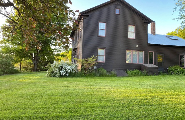 1820's Federalist Farmhouse