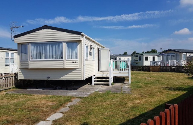 184 Unity Resort Brean