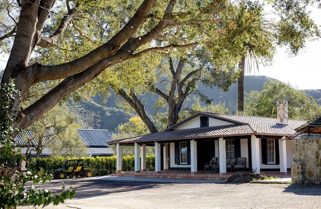 1853 Adobe - step back in time overlooking a working world class vineyard