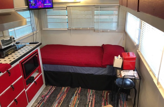 1950's Retro experience. Classic RV.