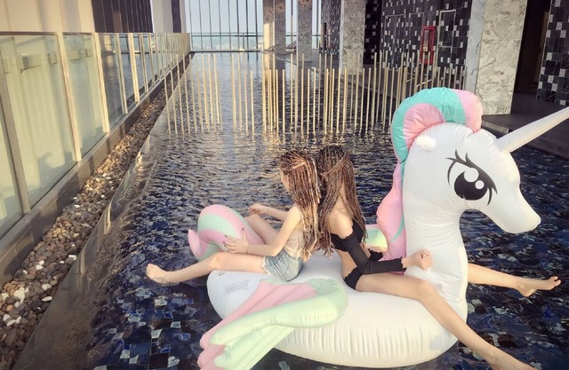 1br park24, Lux Condo city Cente, 500m bts E5, SkyTop Pool