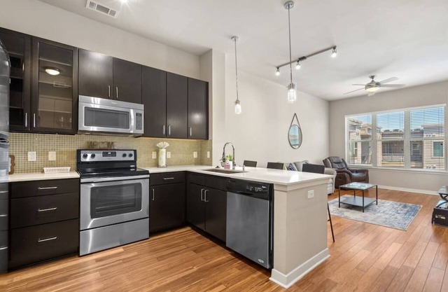 1BRModern Retreat| Mins to Med Center|FREE Parking