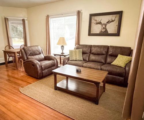 1st Base Apt 1 All Star Baseball Rentals