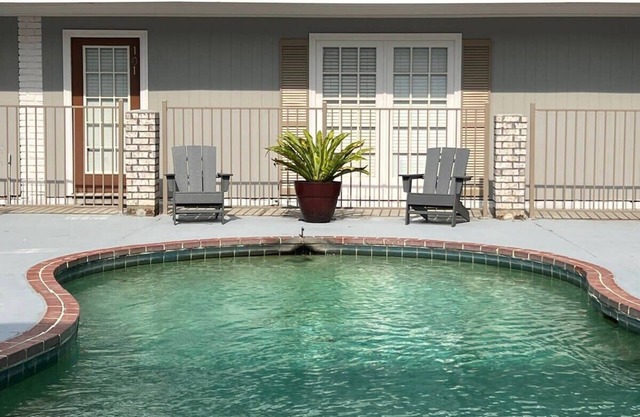 1st floor 2 bedroom washer & dryer