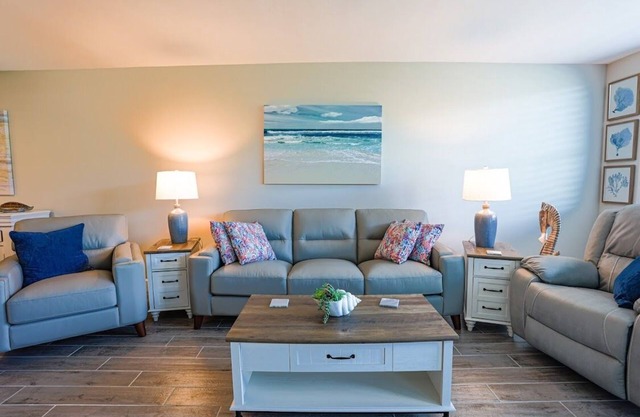 1st Floor Direct Beach Access, 2Bed-2Bath, 5 Star, Extremely Clean, Great Rates