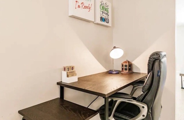 2/2 Home just 15 minutes drive to Siesta Key Beach (Livingstone)