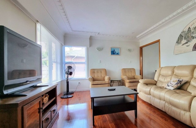 2/2 Melrose 3 BR - 2 Melrose Road East, Hillsborough, Auckland 1042