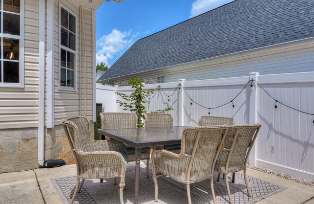 2 bd/2 bath Adorable Cottage in Evans, GA!