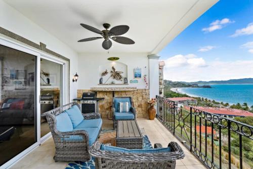 2-BD Ocean-View Condo with Pool Walk to Beach