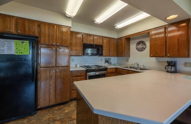 2 Bed 2 Bath Apartment Condo with gorgeous grass area and patio