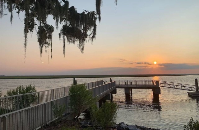 2 Bed 2 Bath Villa in Melrose Short Walk to the beach