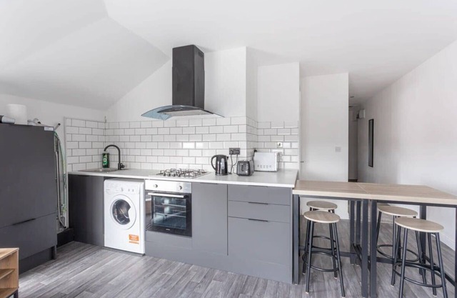 2 Bed Apartment Close to Bradford City Centre