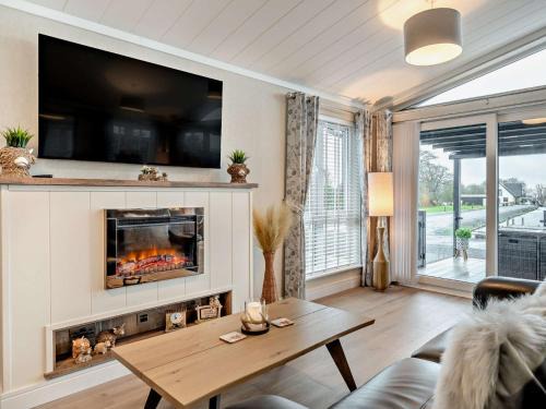 2 Bed in Moscow 94573