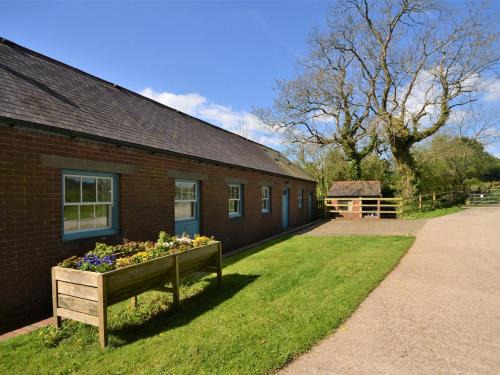 2 bed in Whitland 43978