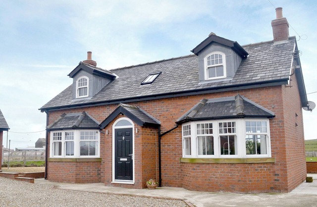 2 bedroom accommodation in Kettleness near Whitby